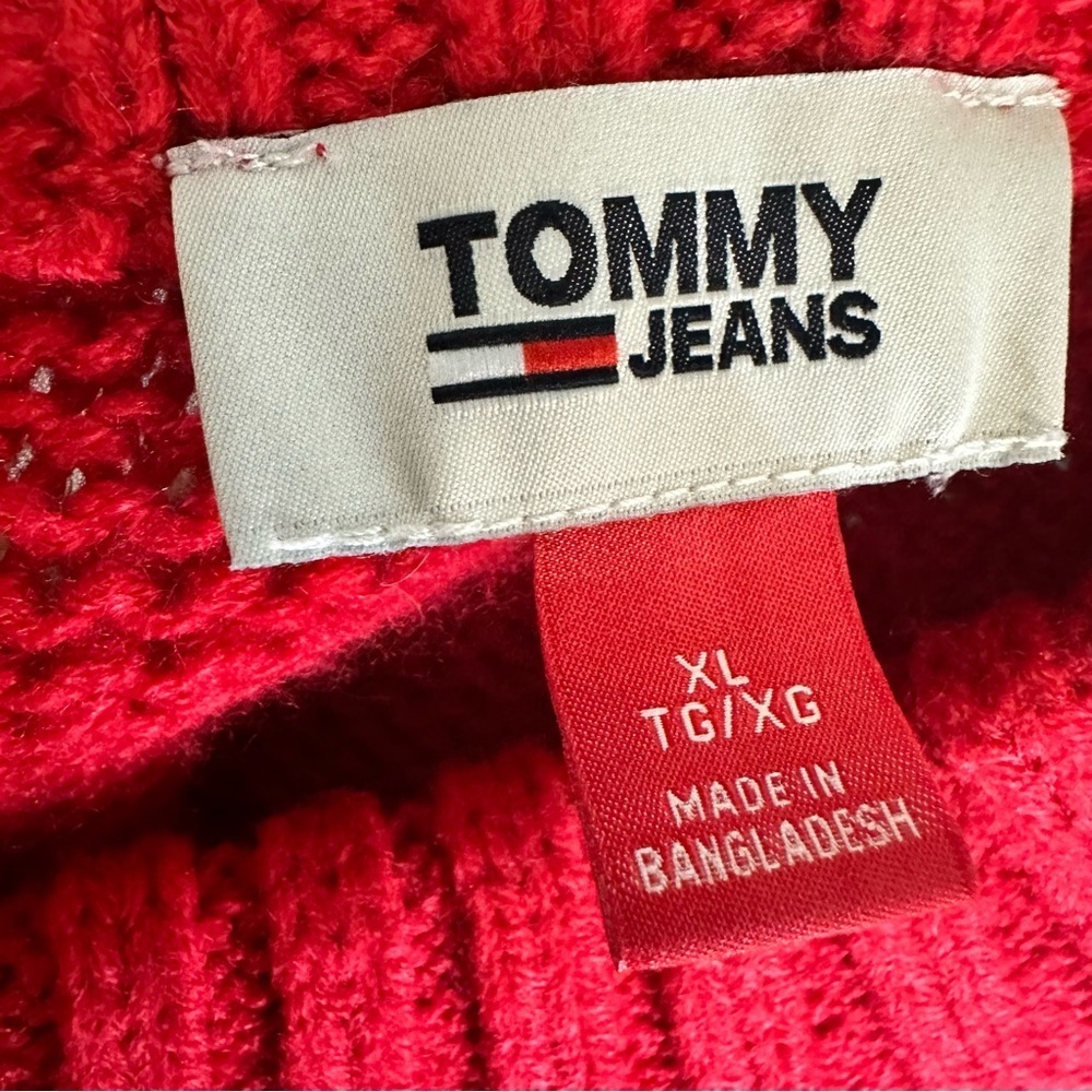 Tommy Hilfiger Bold Red Sweater Y2K logo style - Picture 8 of 9